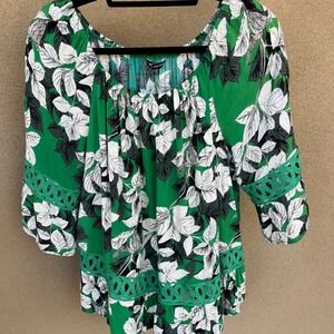 Unique Spectrum Floral Crochet Trim Blouse Green‎ Black Leaf Leaves White 2X